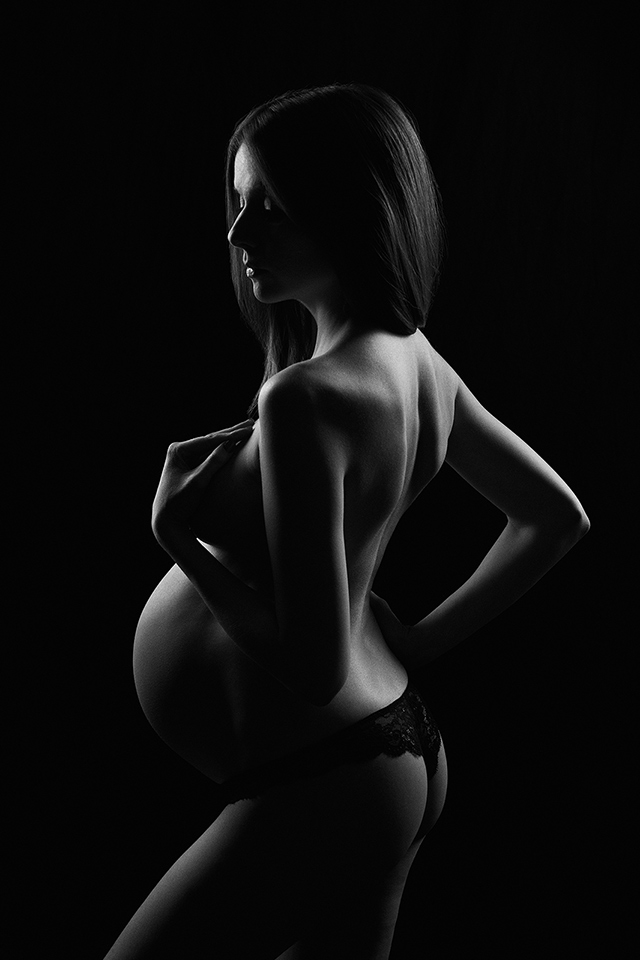 classic maternity photography